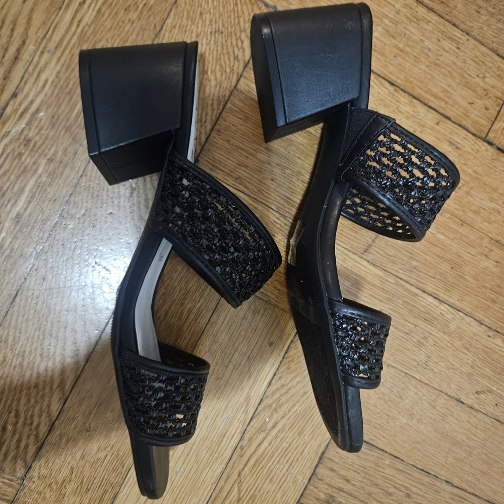 Anne Klein Black Textured Women's Sandals - Picture 6 of 14